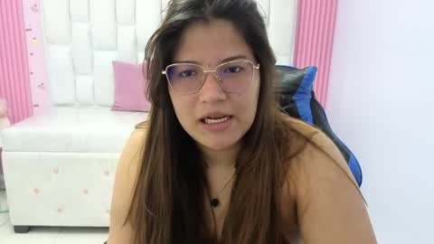 Snapshot of lucero_s chatting on 05-28-26, 03:15 Lucero online show from 05-28-26, 03:15