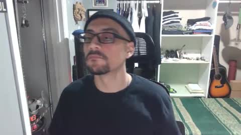 Luchi Luchano online show from 11-19-25, 08:31