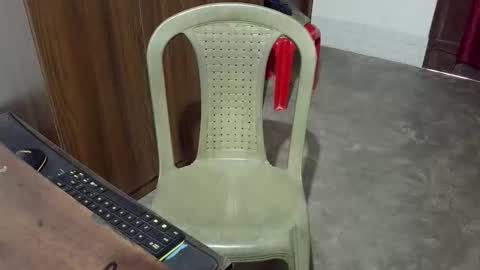 Snapshot of luci_ri chatting on 10-12-25, 04:22 luci_ri online show from 10-12-25, 04:22