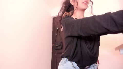 Lucia online show from 02-23-26, 11:35