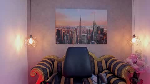 Lucla online show from 10-24-25, 08:49