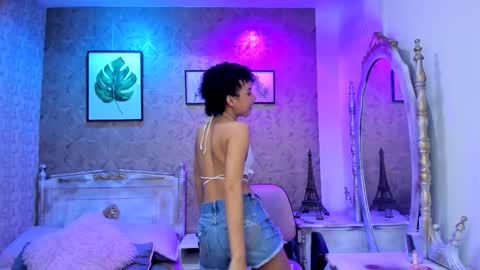 Lucla online show from 10-28-25, 07:49