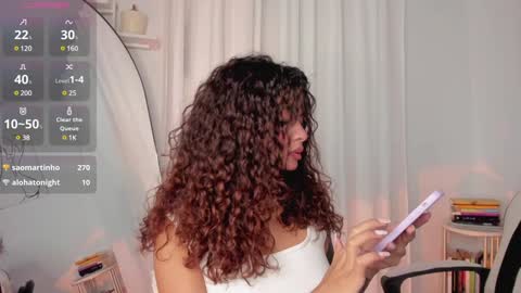 Lucia online show from 02-08-25, 12:17