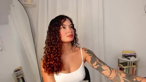 Lucia online show from 03-07-25, 06:54