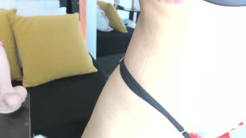 Snapshot of lucia_rios chatting on 11-02-25, 07:05 Lucia online show from 11-02-25, 07:05