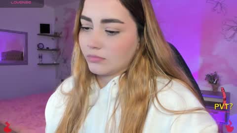 lucia star  online show from 02-12-25, 02:56