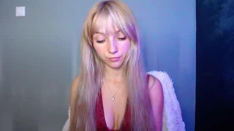 Lucy online show from 09-15-25, 09:09