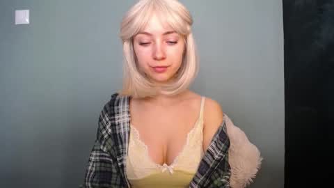 Lucy online show from 03-19-26, 07:56