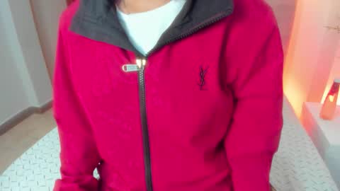 Snapshot of luciaferrero chatting on 09-14-25, 03:00 LuciaFerrero online show from 09-14-25, 03:00
