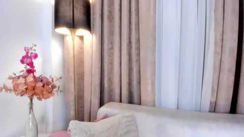 Snapshot of luciaferrero chatting on 10-15-25, 02:11 LuciaFerrero online show from 10-15-25, 02:11