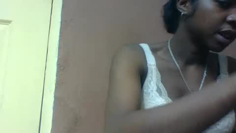 luciah148539 online show from 07-28-26, 04:30