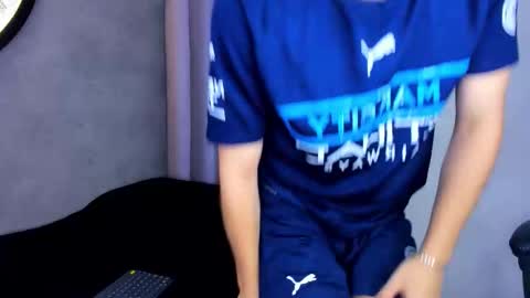 lucian_greyy online show from 10-05-25, 04:33