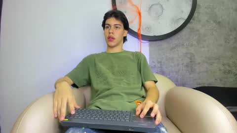 lucian_greyy online show from 10-27-25, 01:04