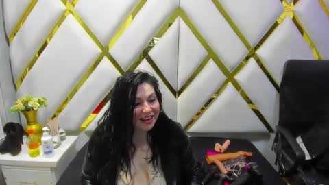 Luci online show from 01-21-25, 08:32