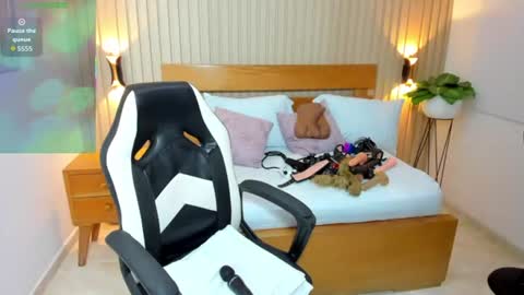 Luciana online show from 06-24-26, 12:26
