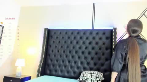 luciana_brown_ online show from 02-20-25, 10:37