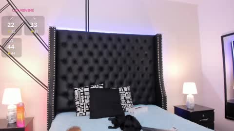 luciana_brown_ online show from 03-05-25, 10:22