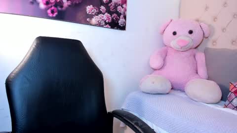Luciana Fords online show from 05-31-26, 01:07