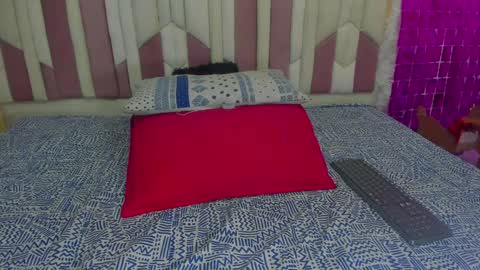 instagram luciana417  online show from 12-22-24, 03:11