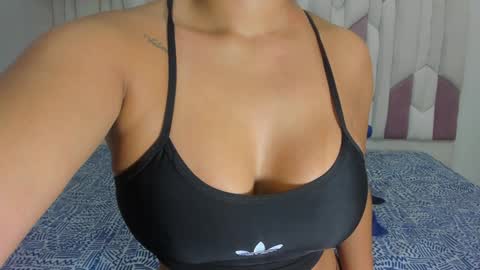 instagram luciana417  online show from 01-23-25, 03:16