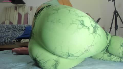 instagram luciana417  online show from 02-05-25, 03:02