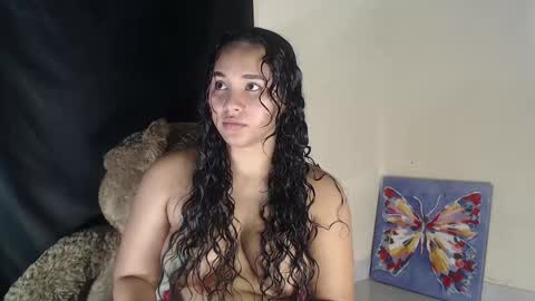 Snapshot of luciana_keating chatting on 02-23-25, 09:59 luciana online show from 02-23-25, 09:59