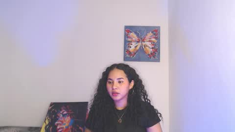 Snapshot of luciana_keating chatting on 09-15-25, 04:07 luciana online show from 09-15-25, 04:07