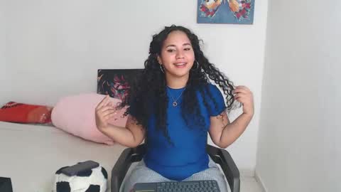 Snapshot of luciana_keating chatting on 10-05-25, 05:39 luciana online show from 10-05-25, 05:39