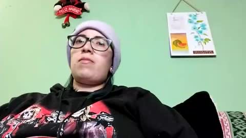 Snapshot of lucianacapisce chatting on 02-17-25, 04:09 Dani 3 online show from 02-17-25, 04:09