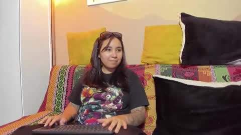 Snapshot of lucianacapisce chatting on 09-14-25, 12:10 Dani 3 online show from 09-14-25, 12:10