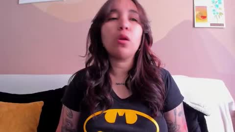 Snapshot of lucianacapisce chatting on 10-16-25, 04:30 Dani 3 online show from 10-16-25, 04:30