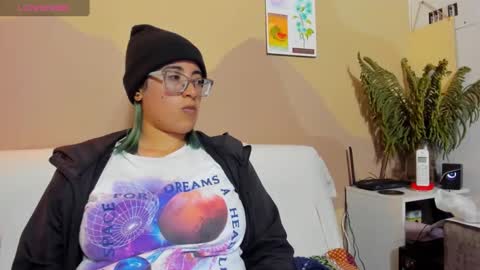 Snapshot of lucianacapisce chatting on 10-18-25, 09:59 Dani 3 online show from 10-18-25, 09:59