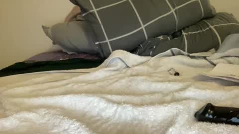 Snapshot of lucianena chatting on 02-04-26, 12:16 andreanen online show from 02-04-26, 12:16