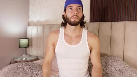 Luciano online show from 10-19-25, 10:21