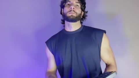 Luciano online show from 10-26-25, 10:36