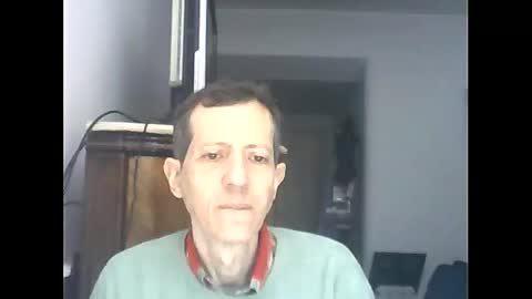 Snapshot of lucianoaxel chatting on 05-24-26, 08:14 Luciano online show from 05-24-26, 08:14