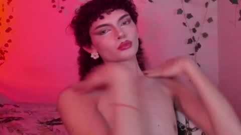 Lucy or Lucian 3 Come to my social Links3   online show from 07-13-26, 06:05