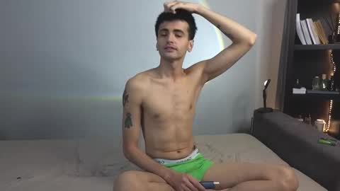 Angelok online show from 09-10-25, 04:07