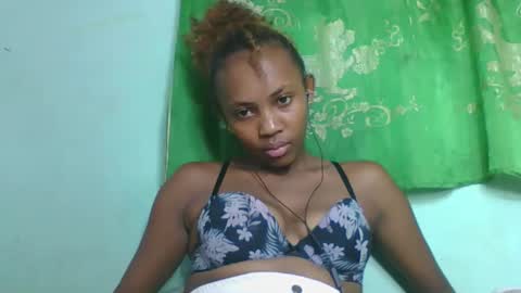 lucie196645 online show from 05-11-26, 04:04