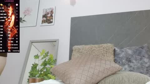 Lucie   online show from 01-02-25, 10:44