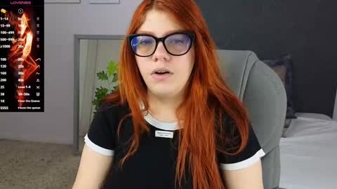 Lucie   online show from 01-03-25, 07:29