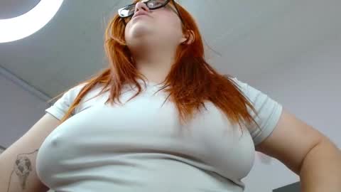 Lucie   online show from 01-27-25, 08:49