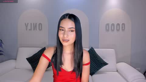 Lucie Martin online show from 04-27-26, 08:40