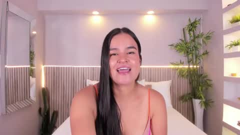 lucie online show from 04-23-26, 05:15