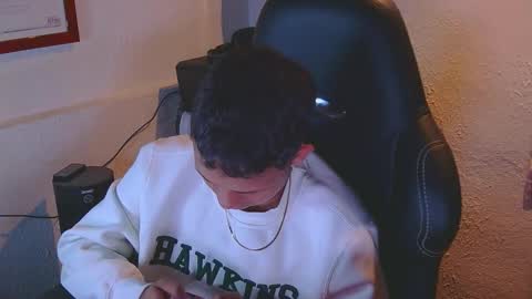 Snapshot of lucien_gray_ chatting on 09-30-25, 07:08 Lucien Gray online show from 09-30-25, 07:08