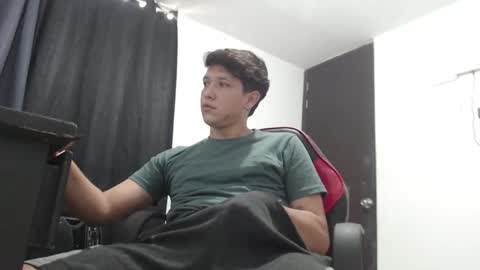 Snapshot of lucifeeer_666 chatting on 03-26-26, 08:14 Fernando online show from 03-26-26, 08:14