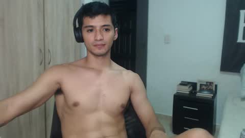 Snapshot of lucifferr_ chatting on 02-15-25, 01:53 leonel online show from 02-15-25, 01:53