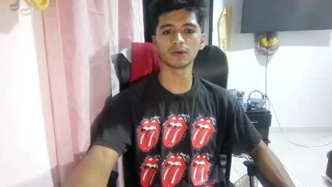 Snapshot of lucifferr_ chatting on 02-06-26, 01:43 leonel online show from 02-06-26, 01:43