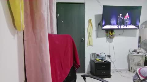 Snapshot of lucifferr_ chatting on 02-06-26, 05:38 leonel online show from 02-06-26, 05:38