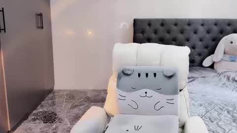 Snapshot of lucii04 chatting on 09-25-25, 12:36 lucii04 online show from 09-25-25, 12:36